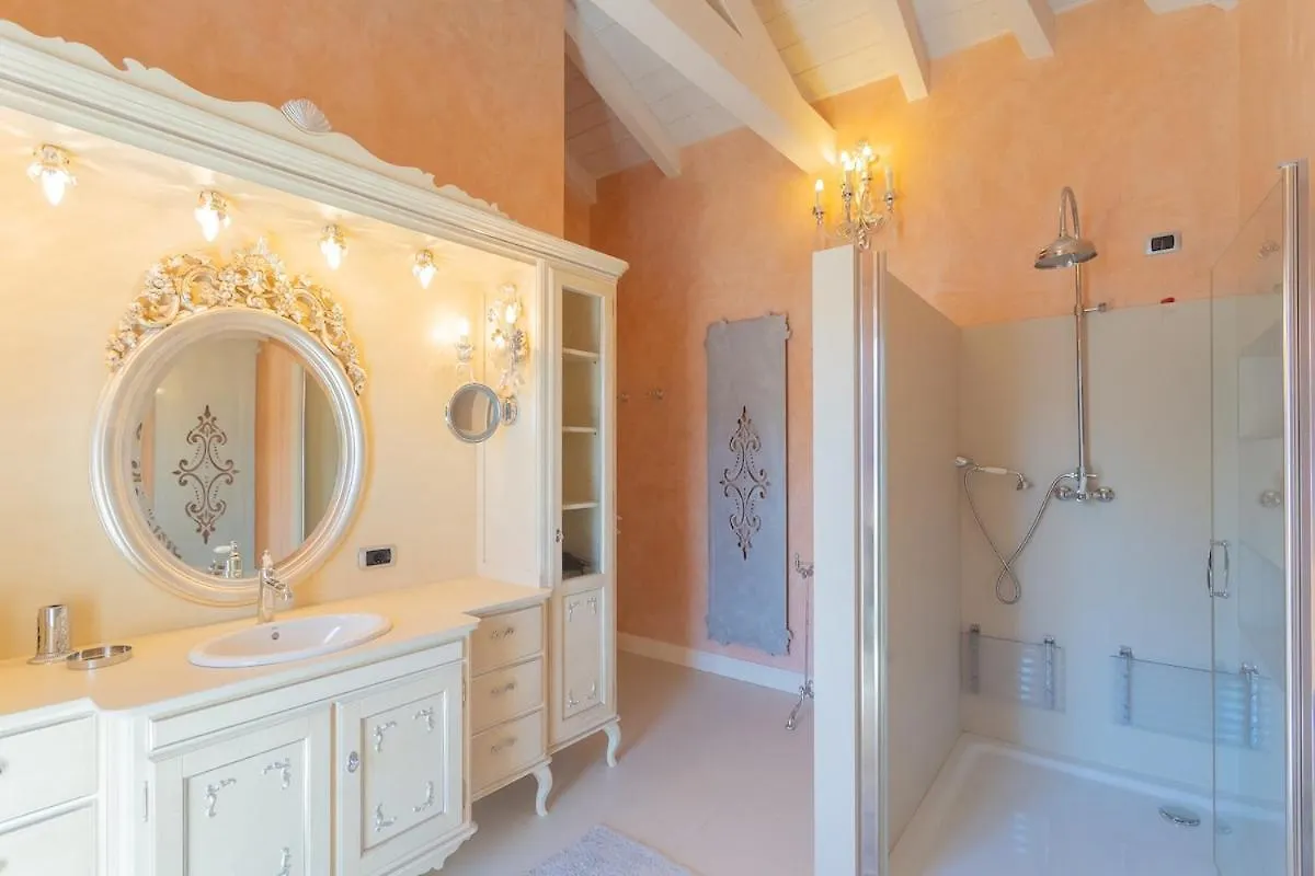Luxury Villa In Tremezzo