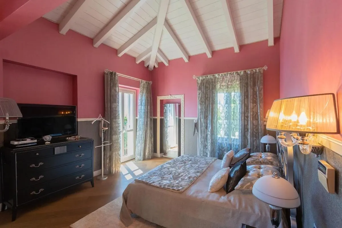 Luxury Villa In Tremezzo Italien